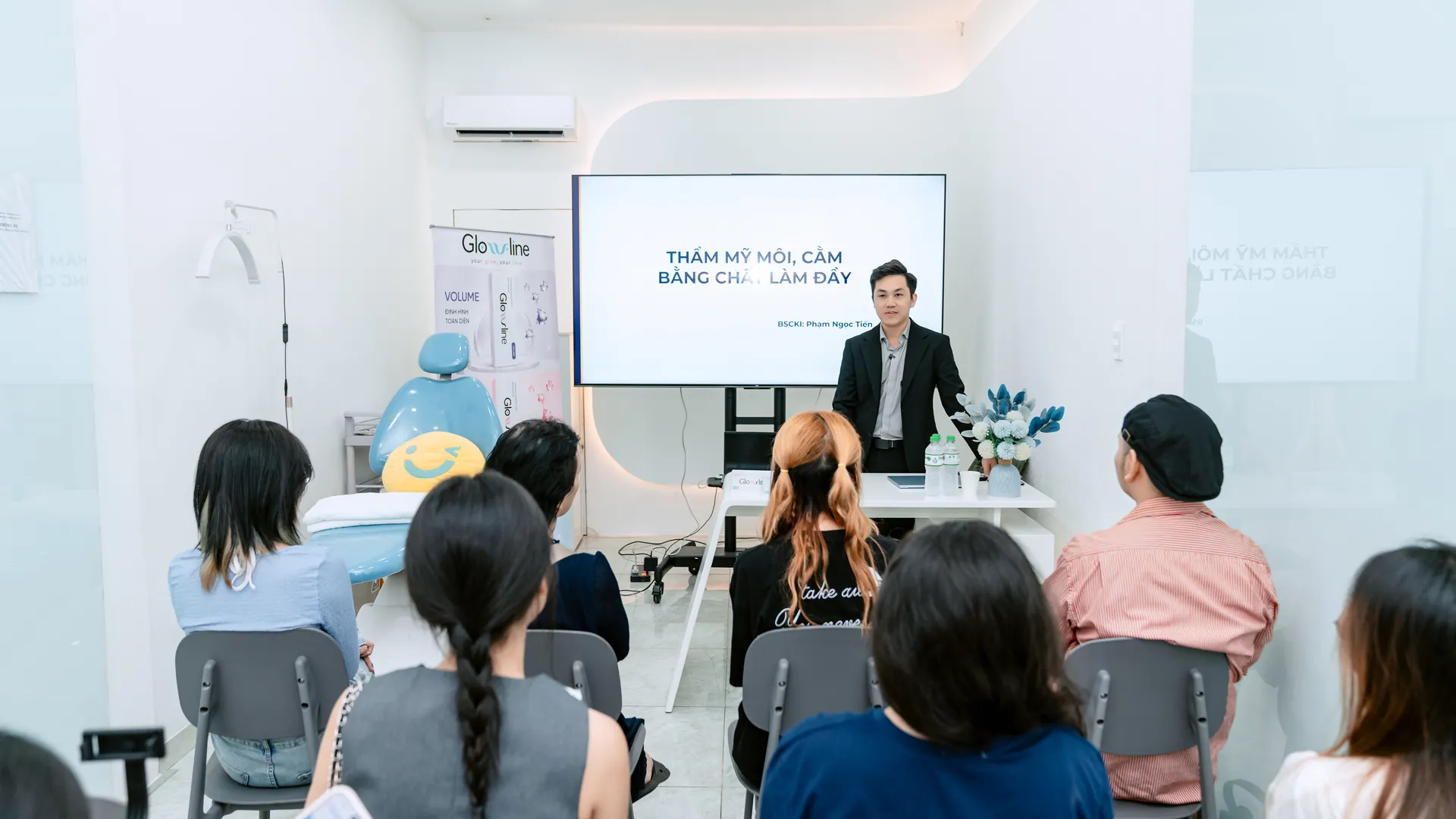 Glowline workshop with doctors